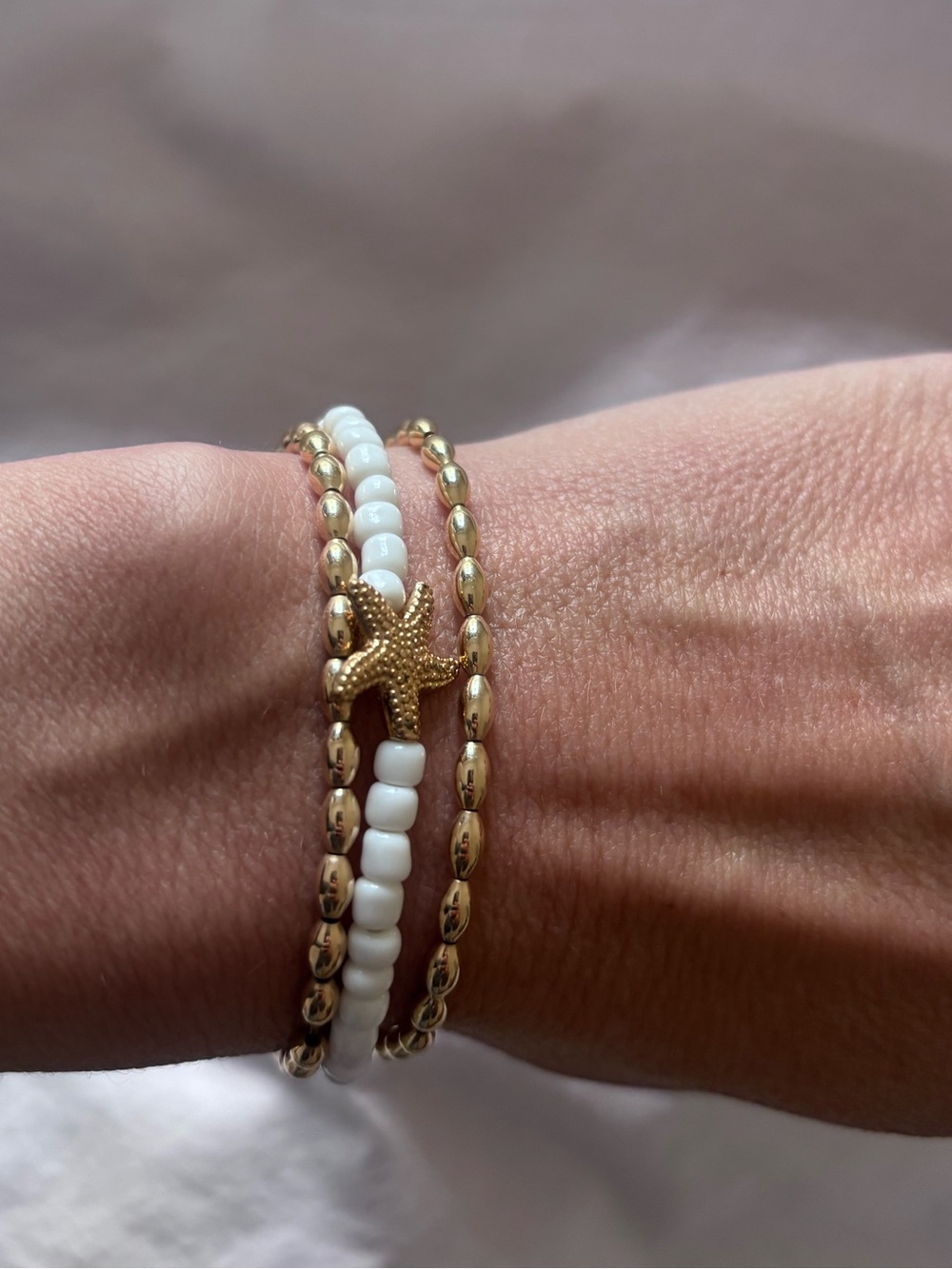 Handmade bracelet set (3) • white and gold beads